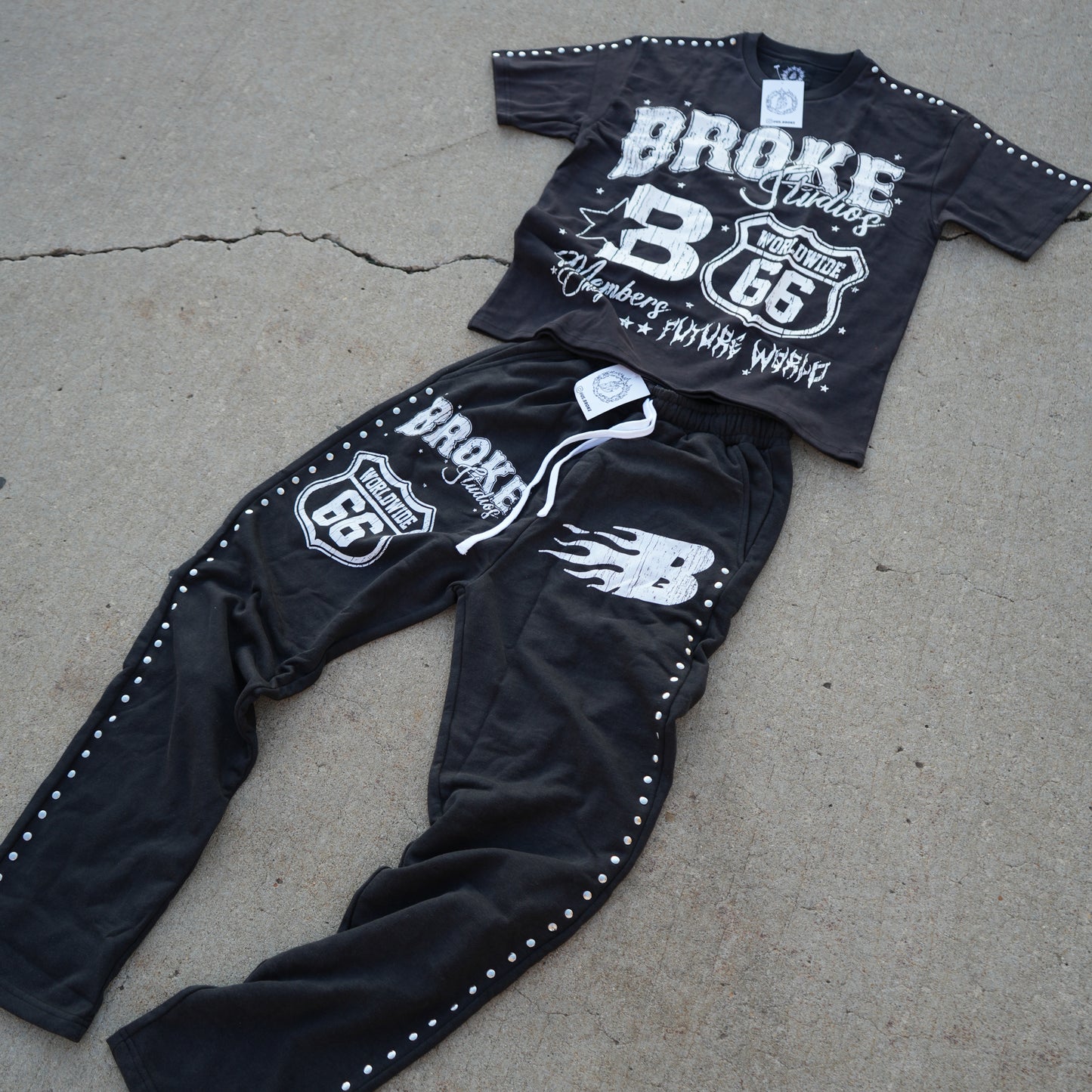 BROKE STUDIOS BLACK FULL SET