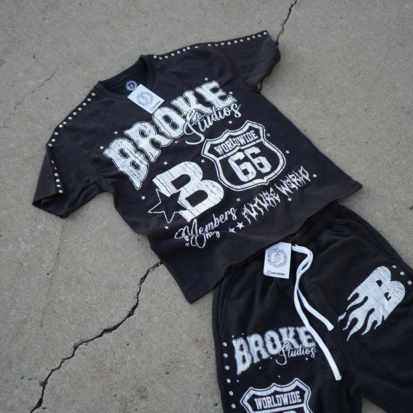 BROKE STUDIOS BLACK FULL SET